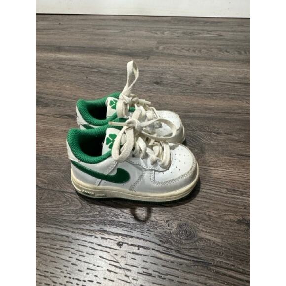 Nike Air Force 1 Toddler 4C White Green Lucky Charm Sneakers - Picture 4 of 6
